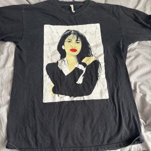Vintage Late 90s/Y2K Selena Quintanilla Portrait T-Shirt - Alstyle - Size M